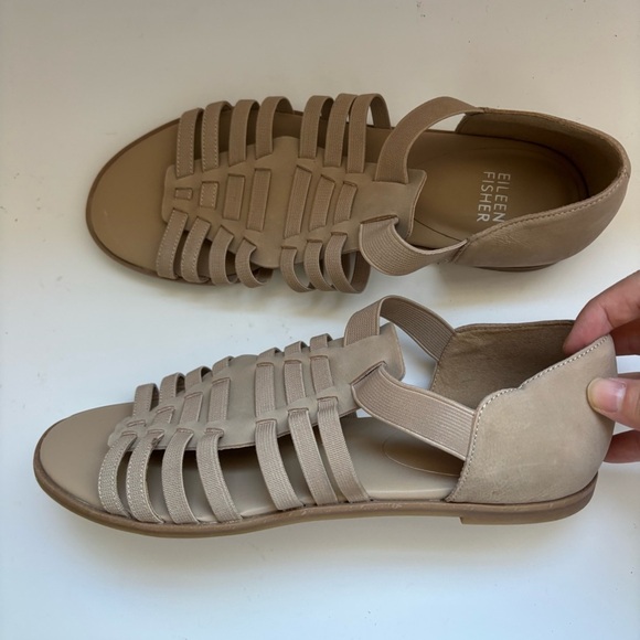 Eileen Fisher Gladiator Sandals Size 8 Tan Leather Flats Sz 7.5 - Picture 2 of 5